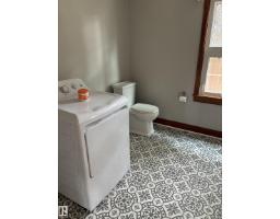 5240 55 Av, Viking, AB T0B4N0 Photo 11