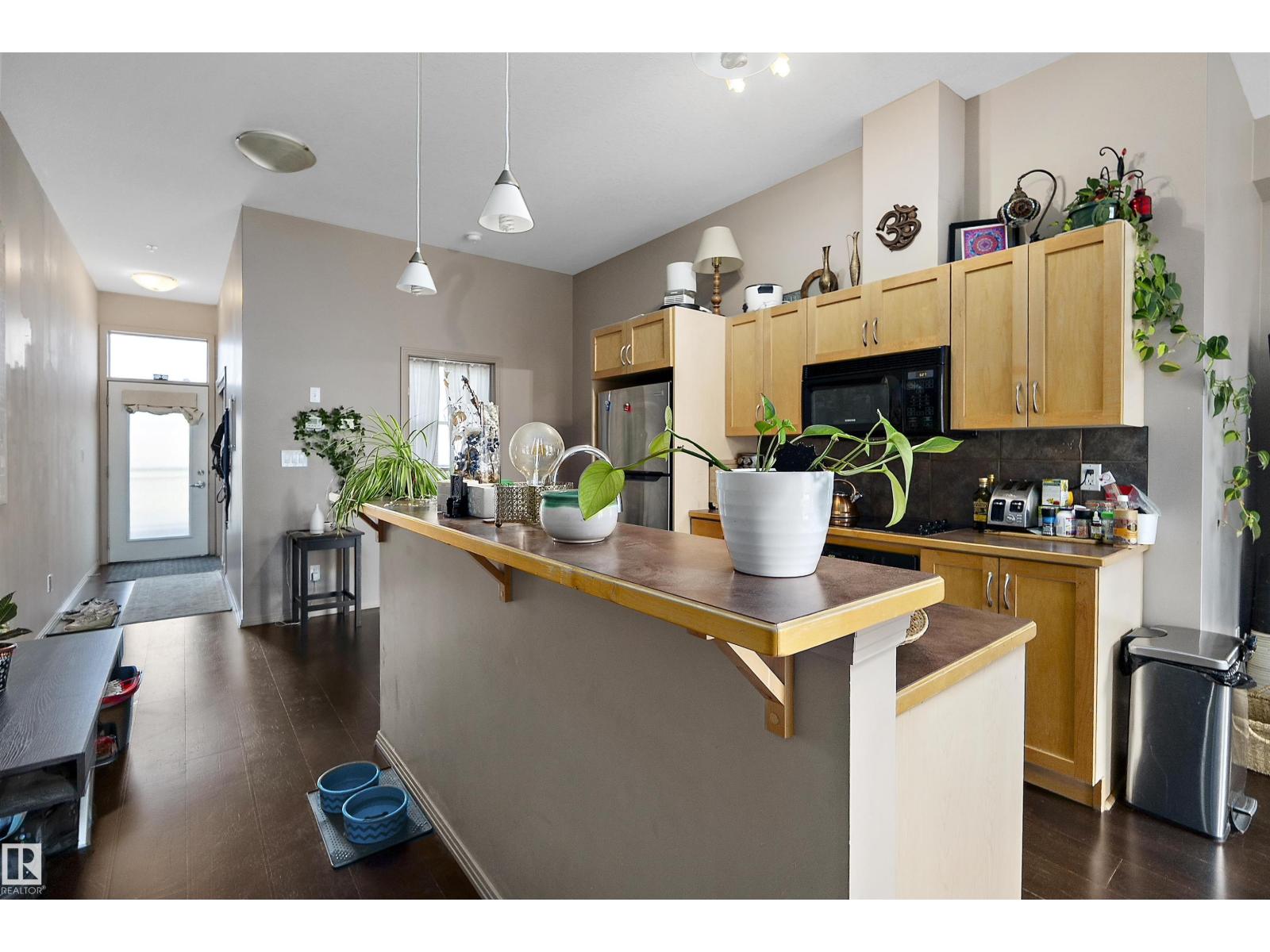 #713 10503 98 AV NW - 11
