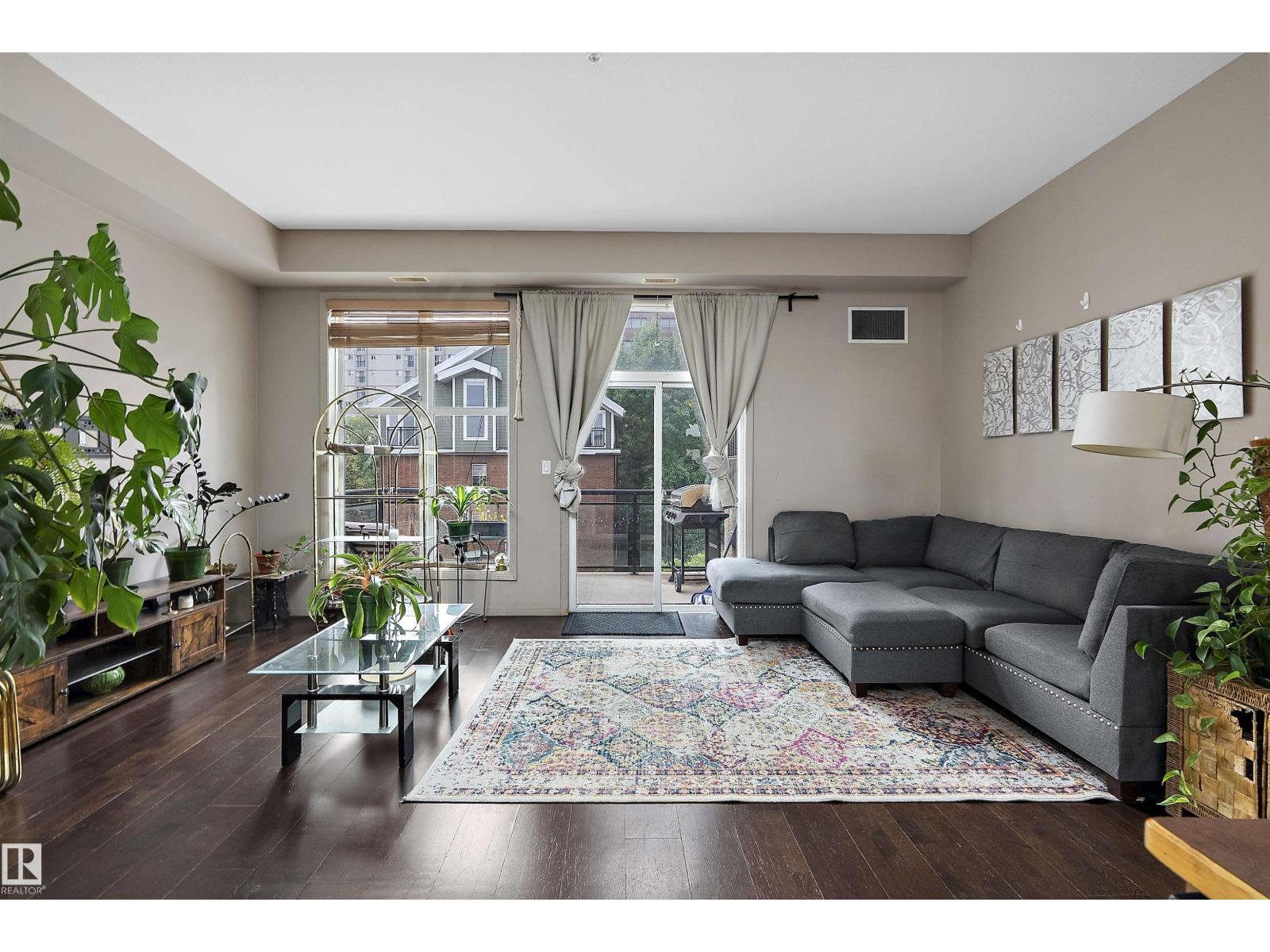 #713 10503 98 AV NW - 8
