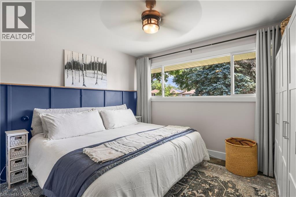 203 MERLIN Crescent - 18
