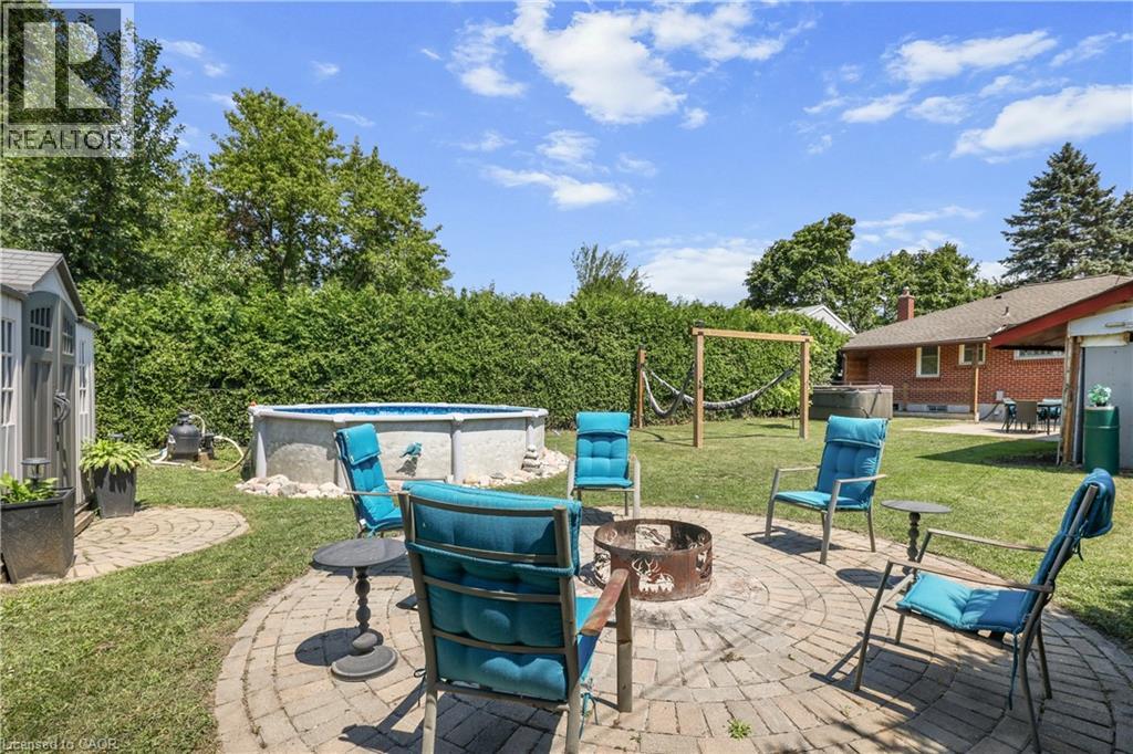 203 MERLIN Crescent - 44