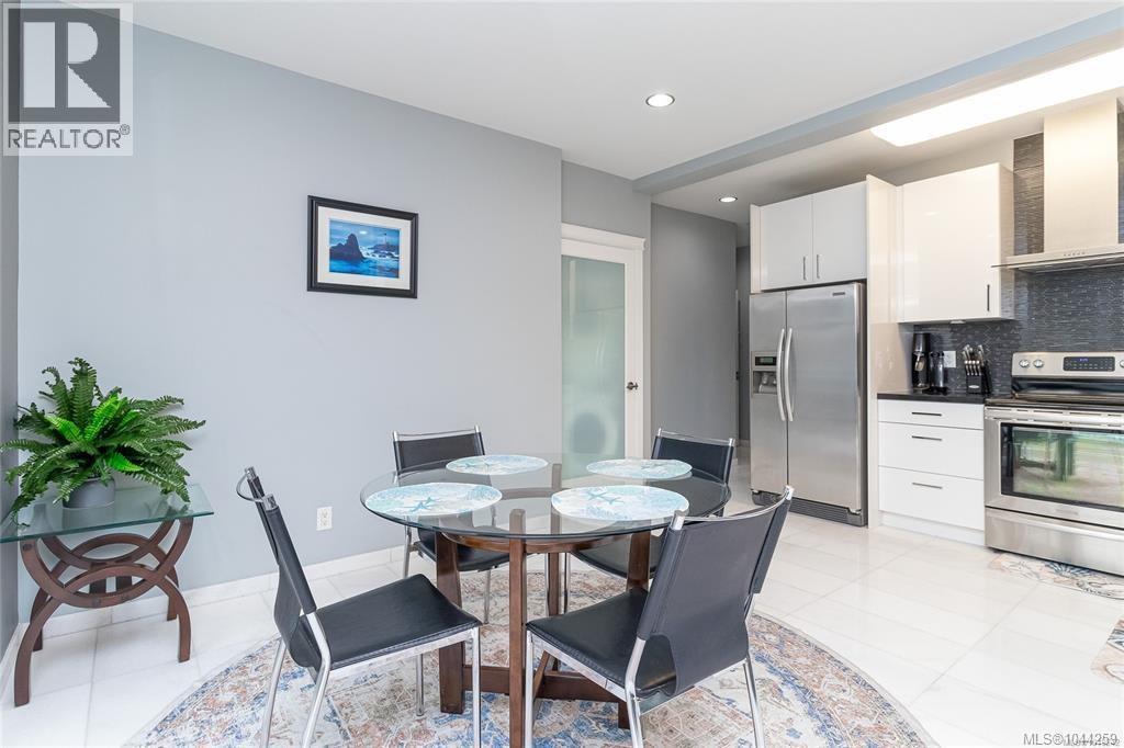 #401 1250 Stewart Ave - 23
