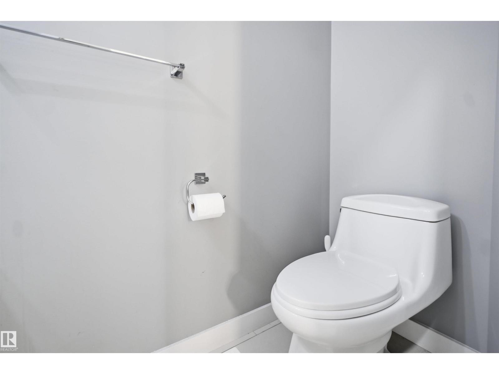 #46 1703 16 AV NW - 7