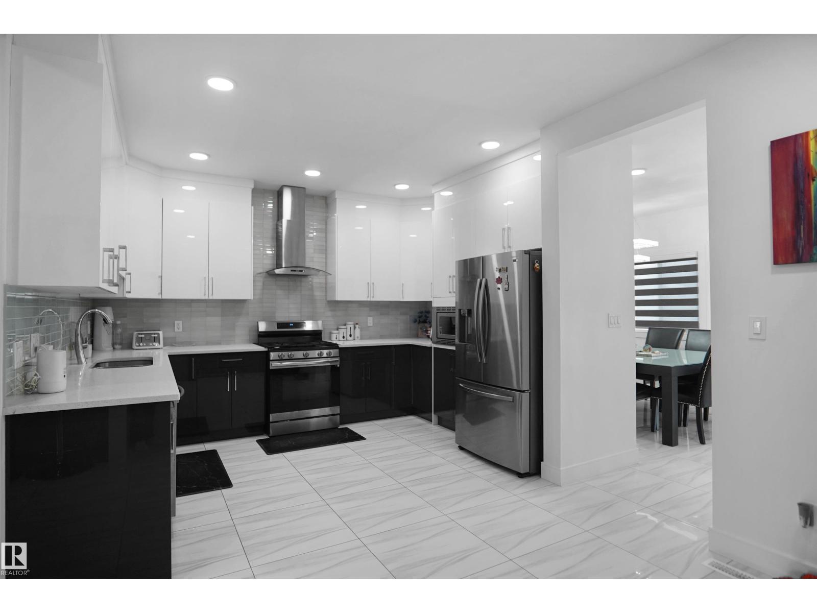 6532 175 AV NW - 12