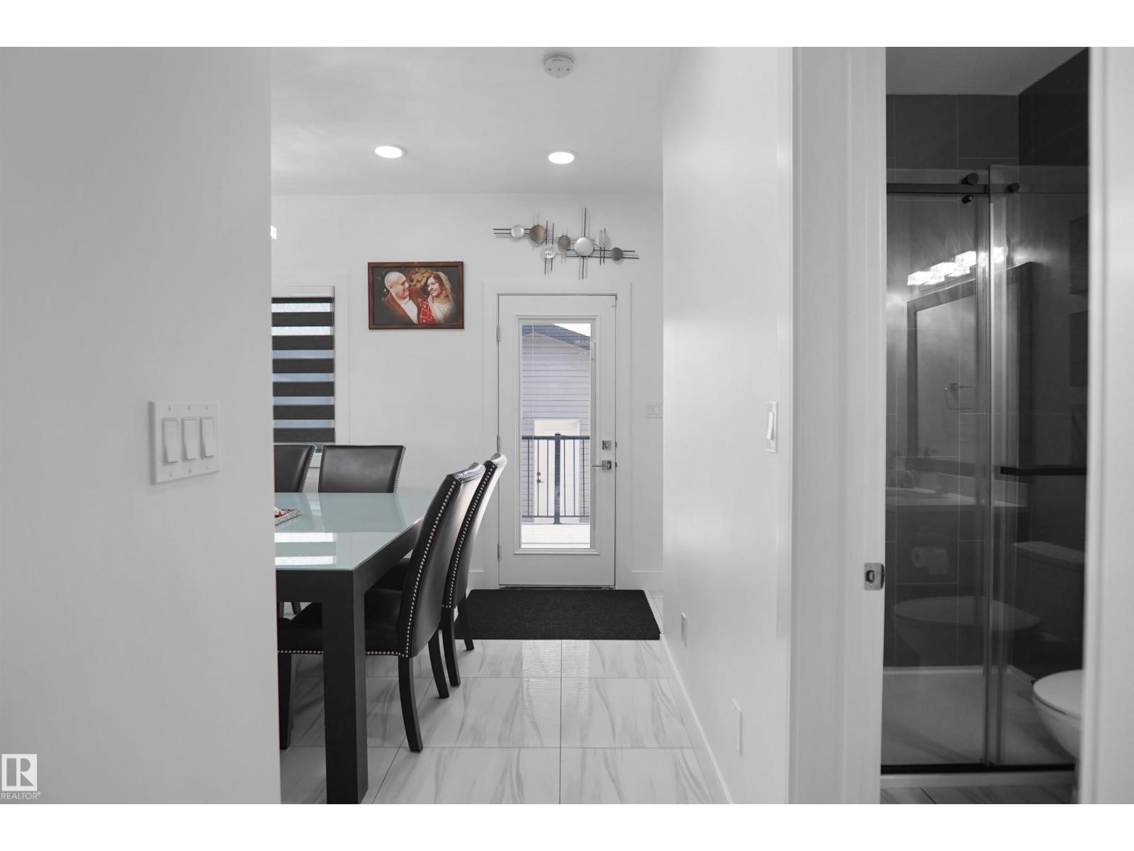 6532 175 AV NW - 17