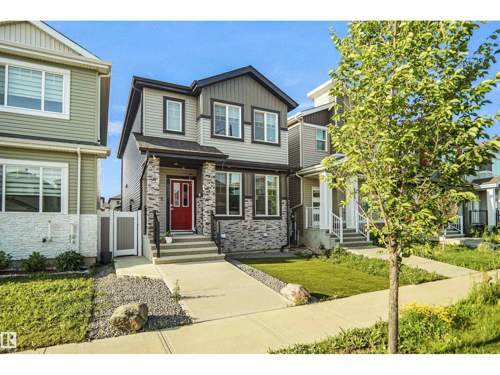 6532 175 AV NW - 2