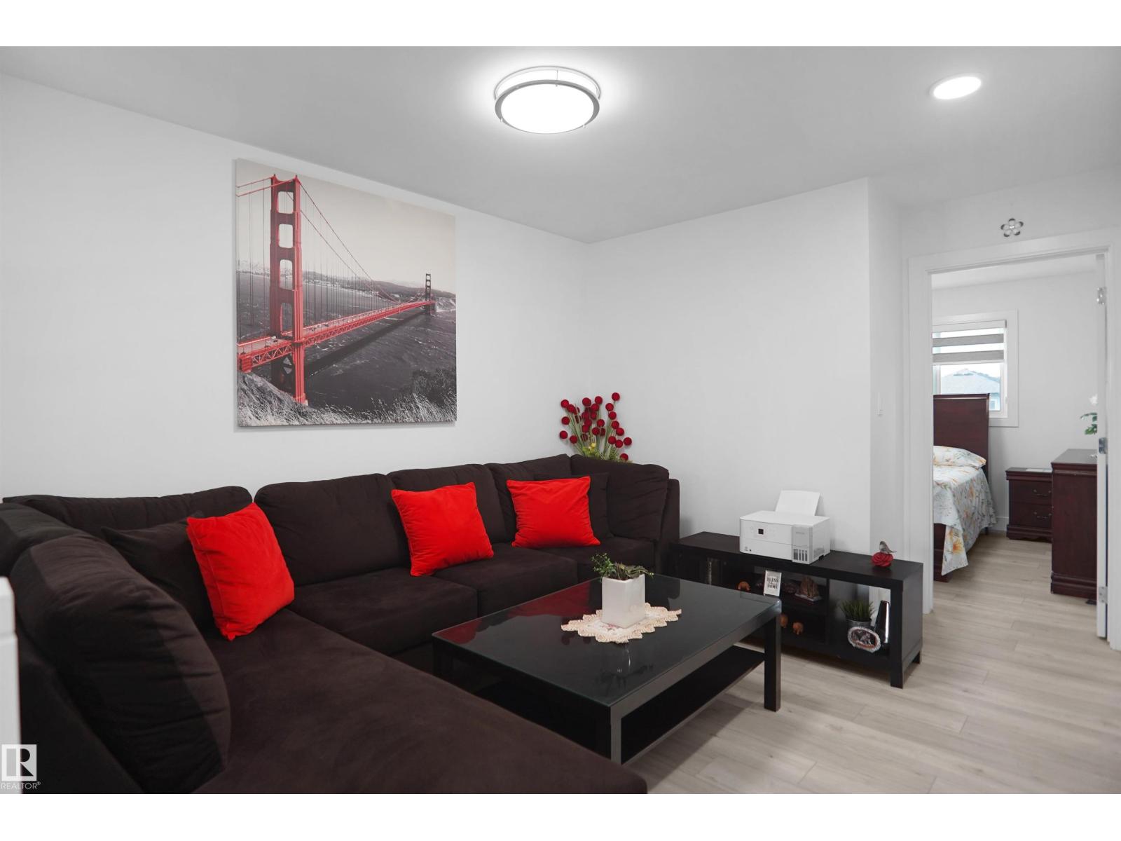 6532 175 AV NW - 23