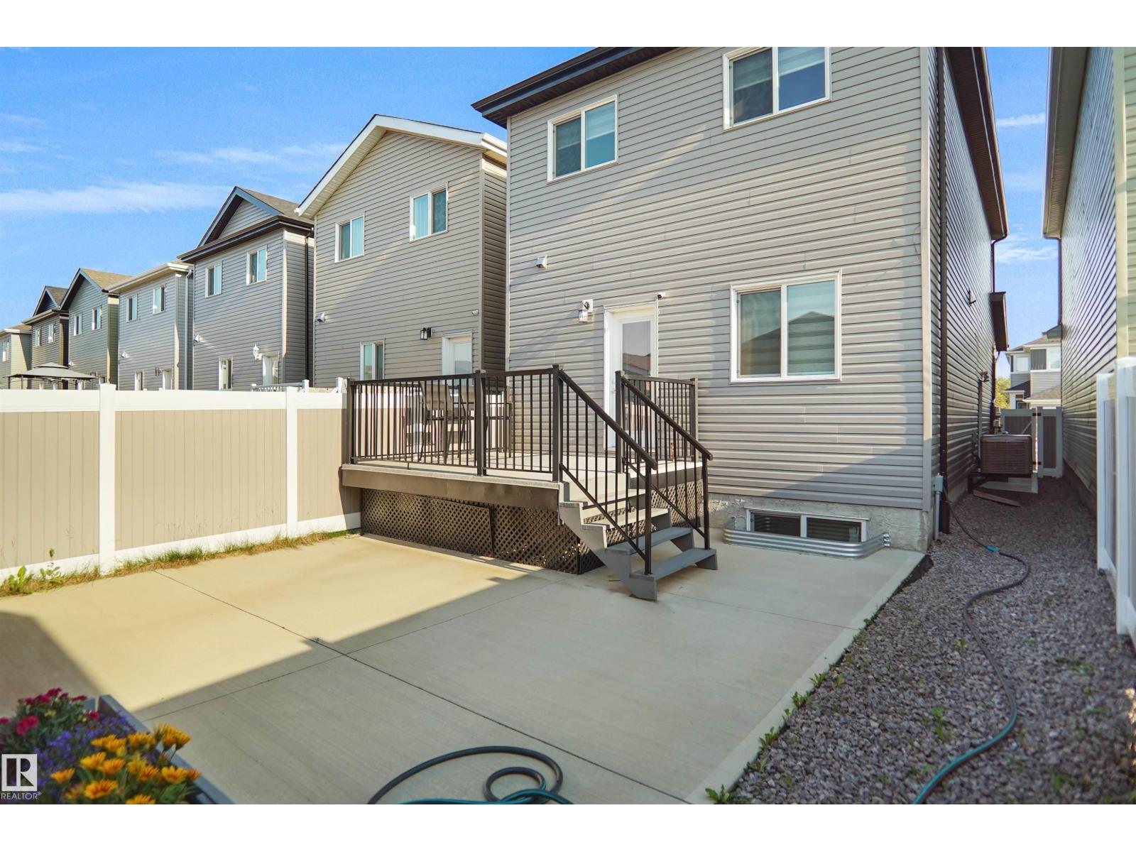 6532 175 AV NW - 37