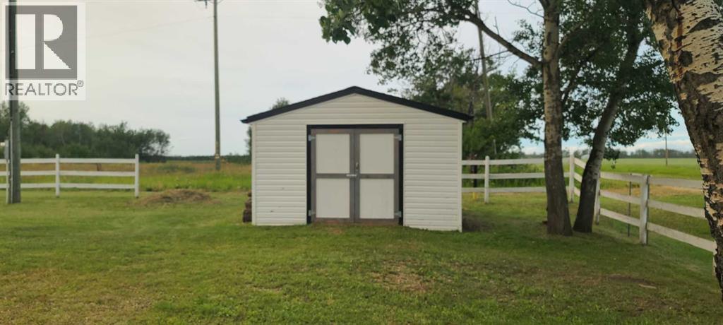 235042 Township Road 844 - 9