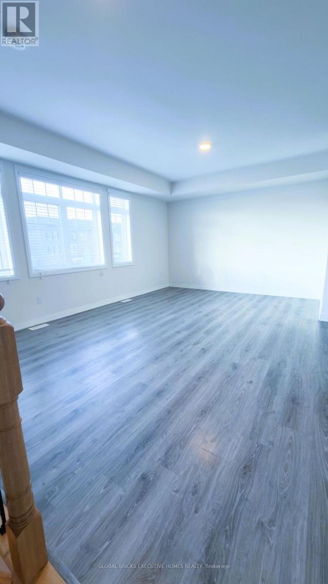 42 AMBEREEN PLACE E - 21