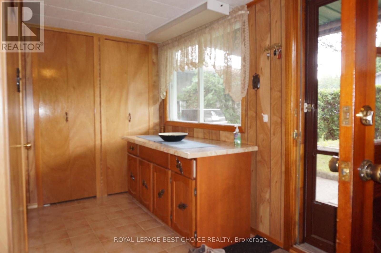 203 LANG STREET - 9