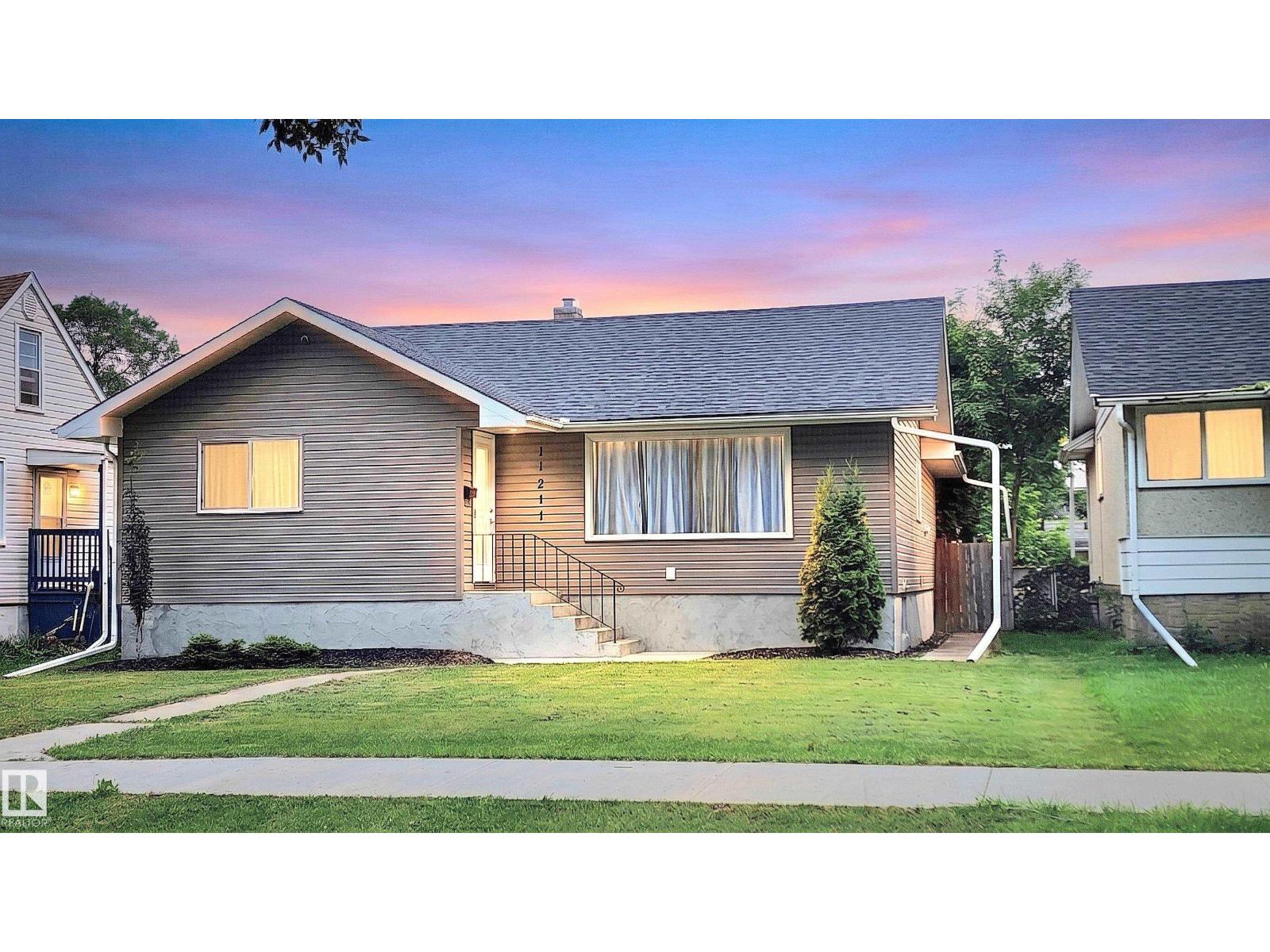 11211 104 ST NW, Spruce Avenue, Edmonton photo 1