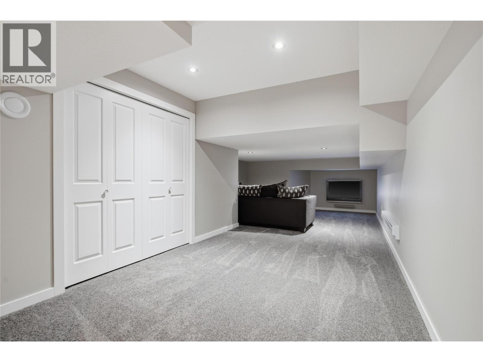 #2 1294 Deodar Road - Image 23