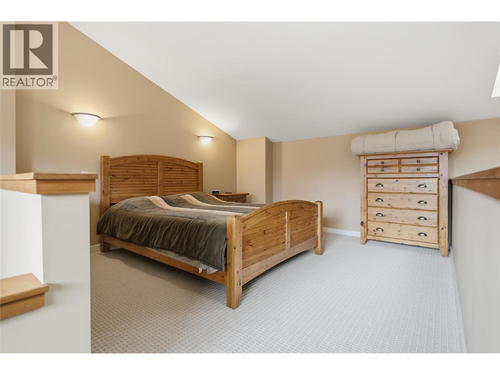 #2 1294 Deodar Road - 20