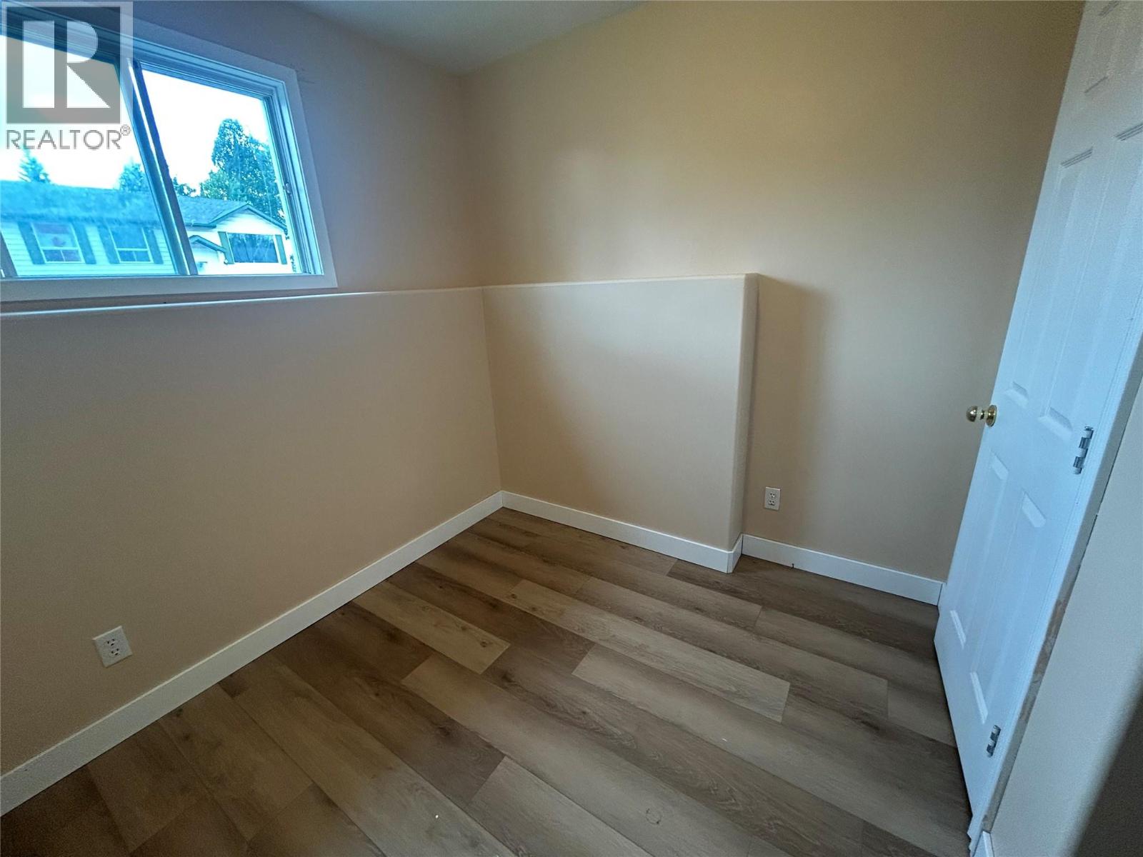 156 VALLEYVIEW Crescent - Image 14