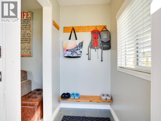 4212 MANSON AVE - 7