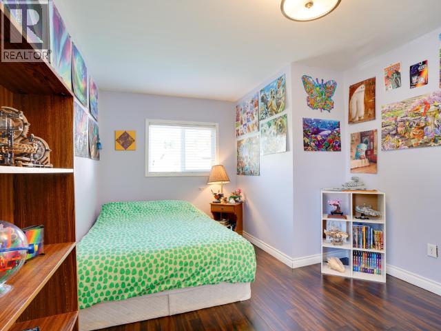 4212 MANSON AVE - 14
