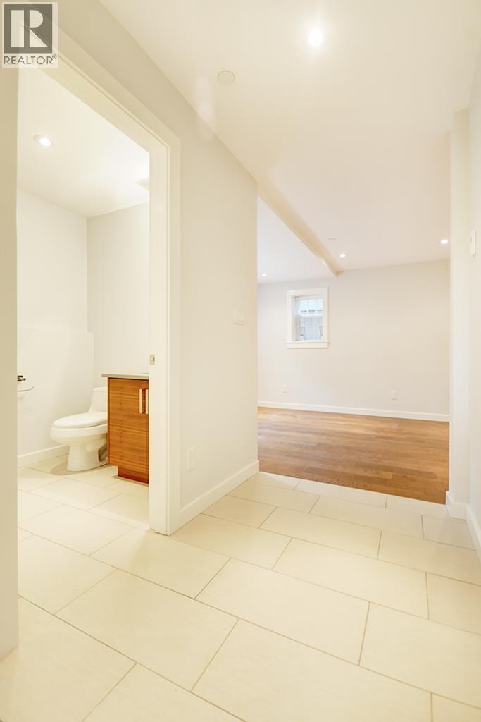1 Bed, 1 Bath House for Rent in Vancouver – 2 1130 E 14TH AVENUE, Vancouver – MLS# R3149944 - Image 16