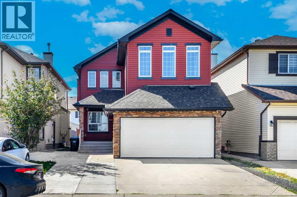 228 SADDLECREST Way NE - 1