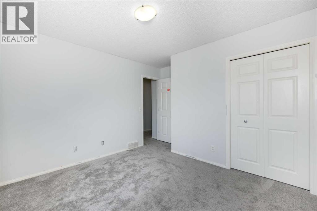 228 SADDLECREST Way NE - 30