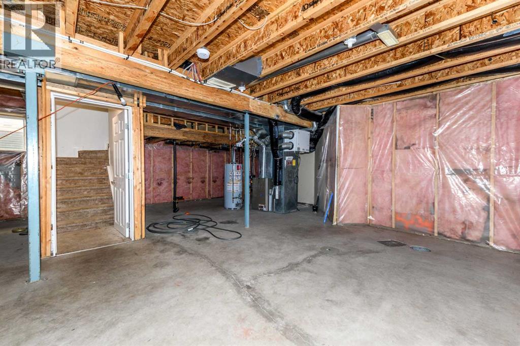 228 SADDLECREST Way NE - 31