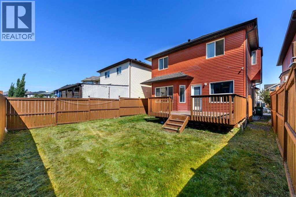 228 SADDLECREST Way NE - 33