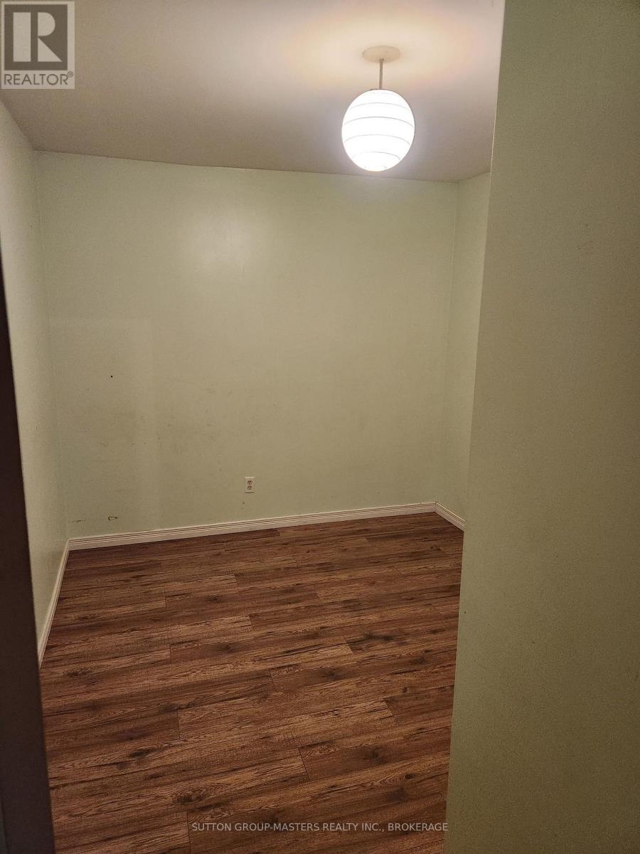 811 PIERCES LANE - 12