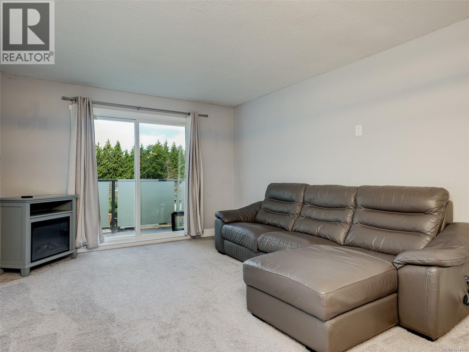 #301 3252 Glasgow Ave - 6