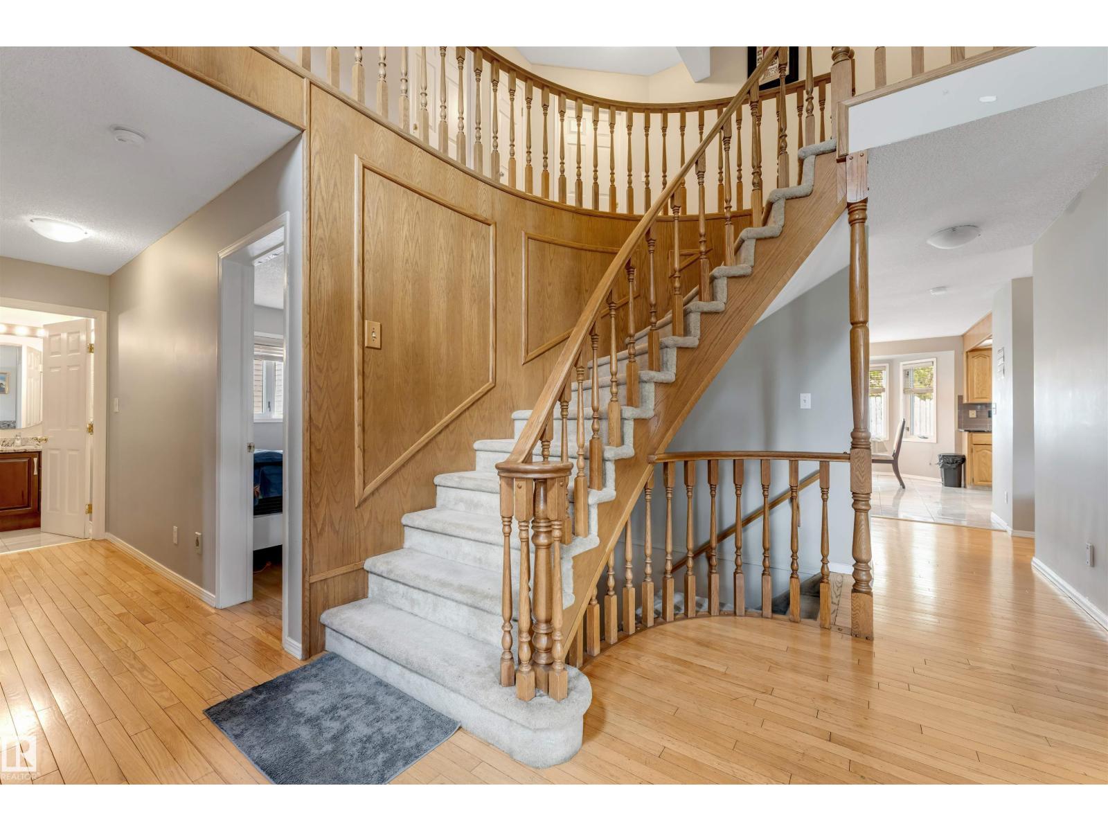 4465 32A ST NW - Image 16