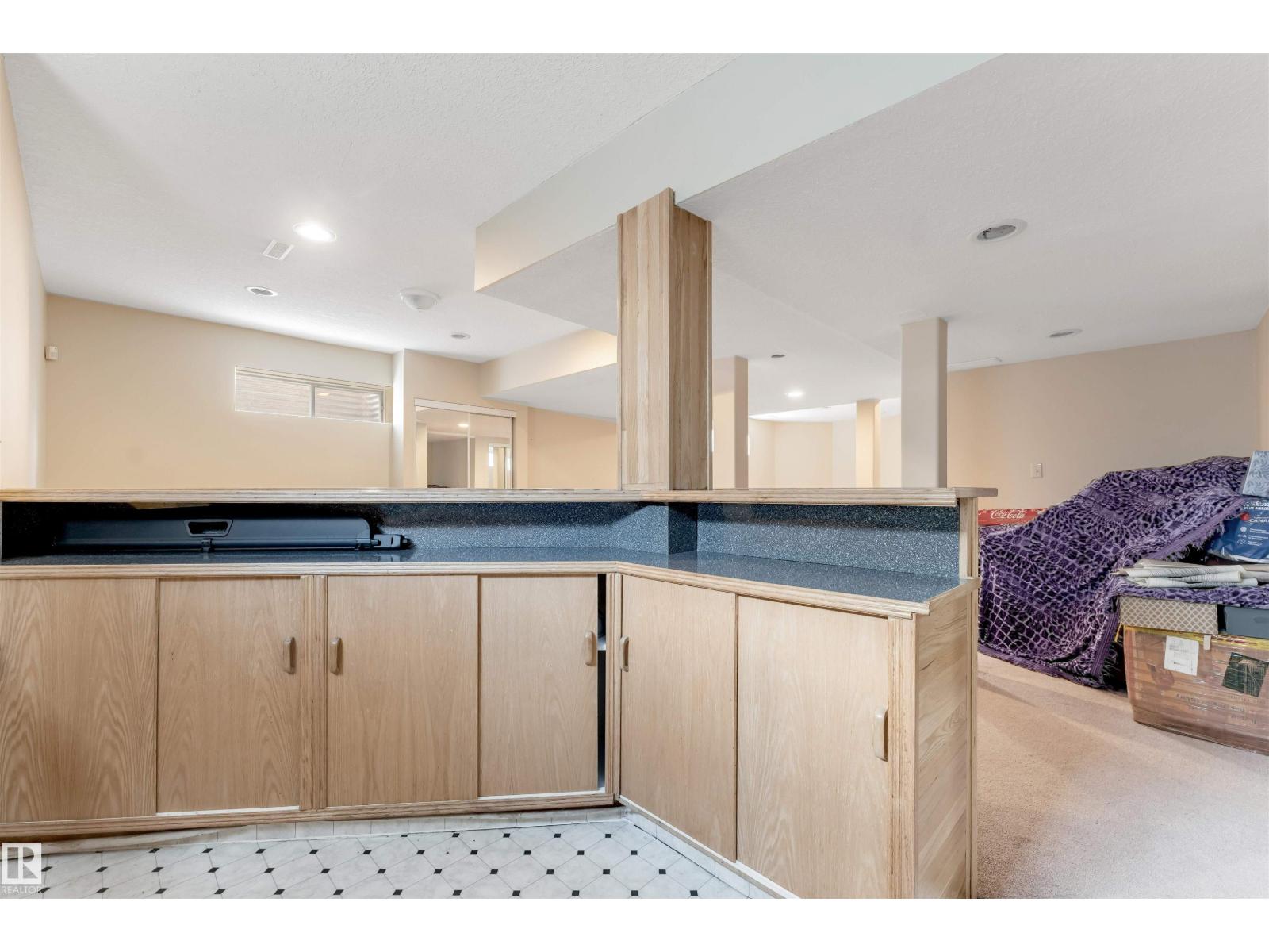 4465 32A ST NW - 58
