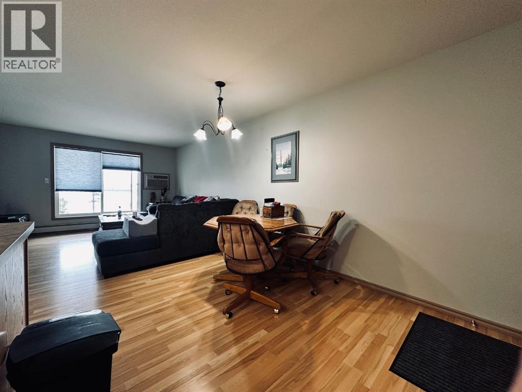 #203A 6608 42 Street - 10