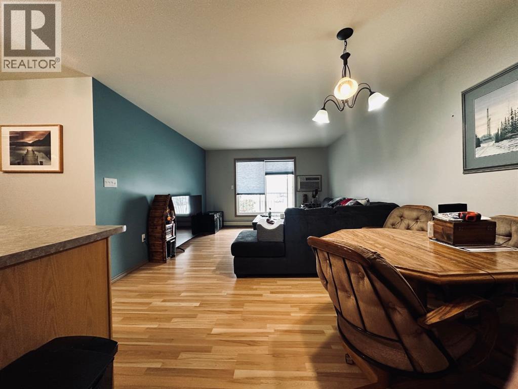 #203A 6608 42 Street - Image 9