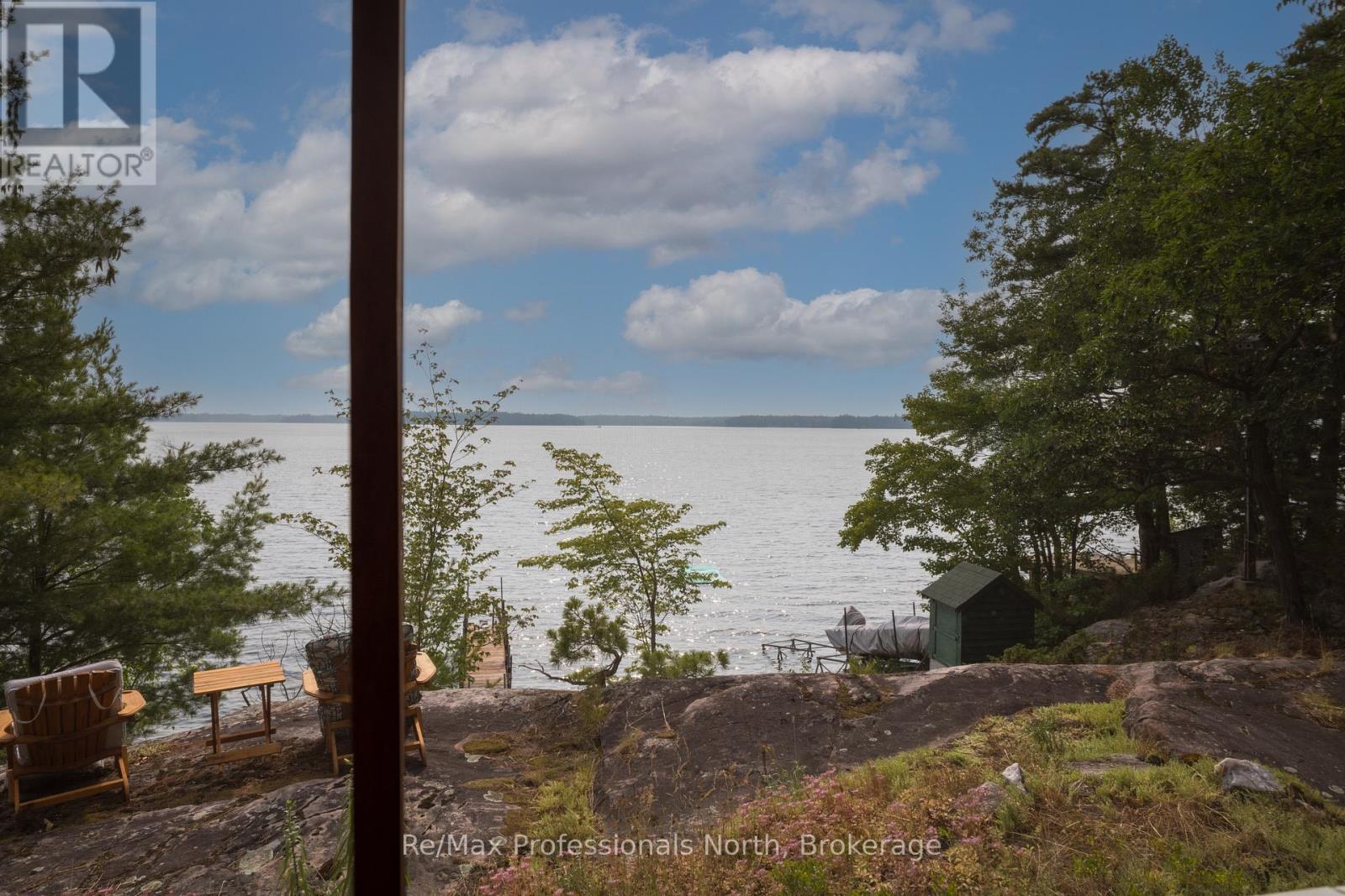 1102 UNIT 2 CLIPSHAM ROAD - 33