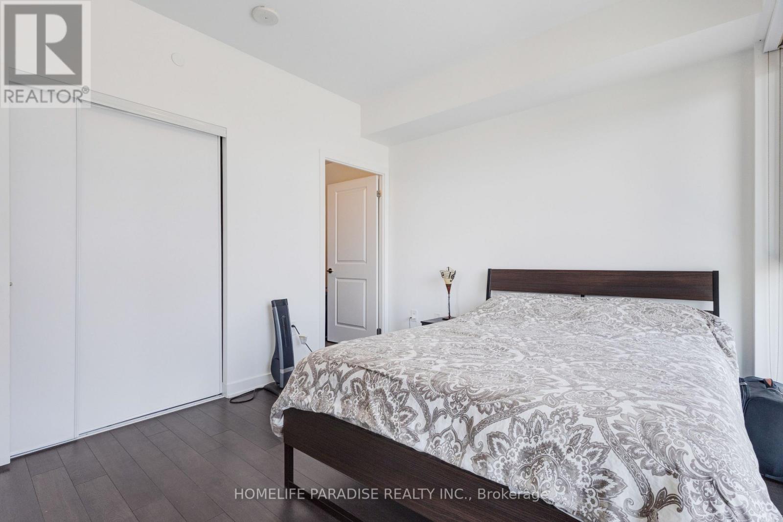 #319 100 EAGLE ROCK WAY - 35