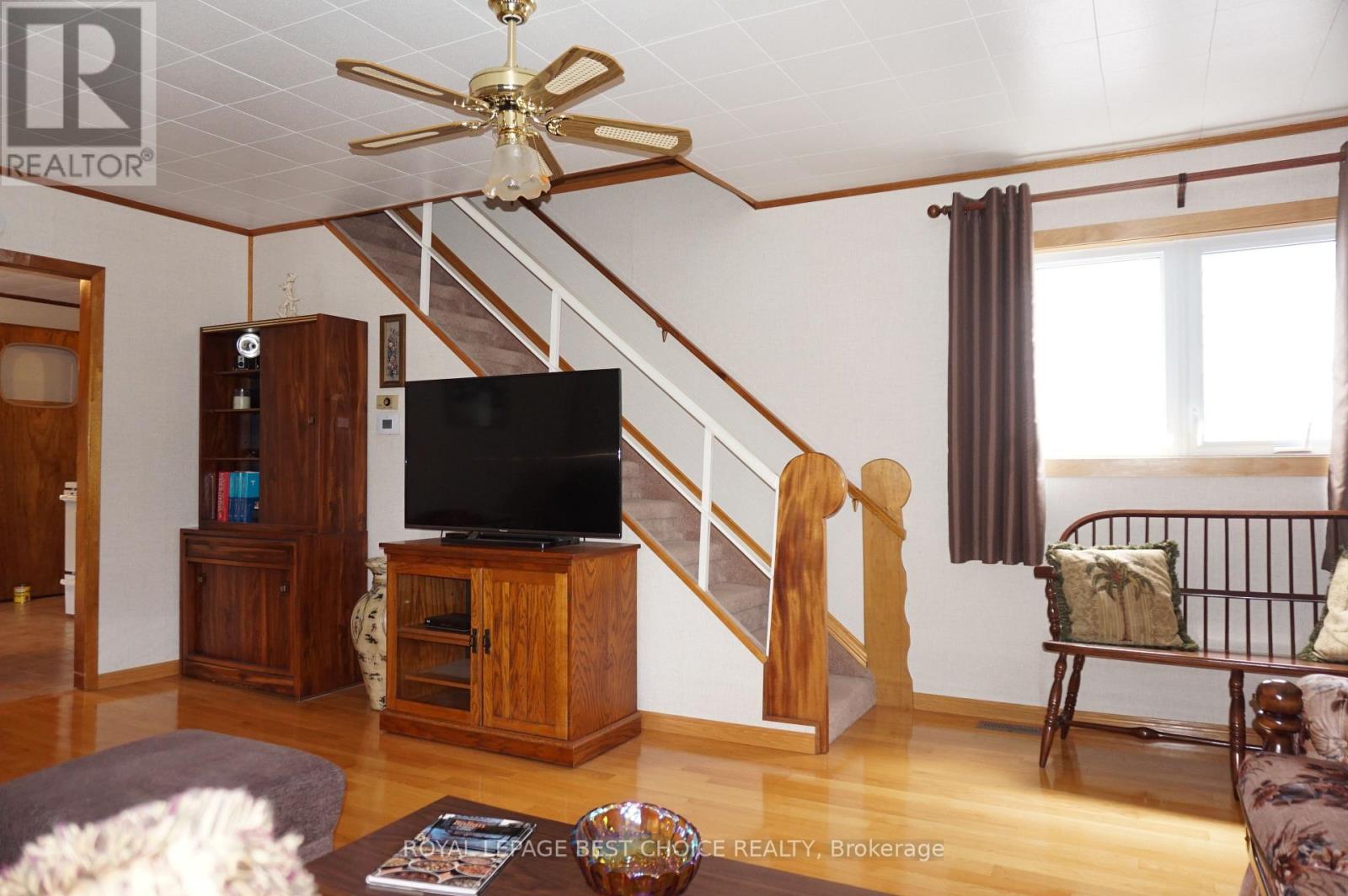 203 LANG STREET - 11