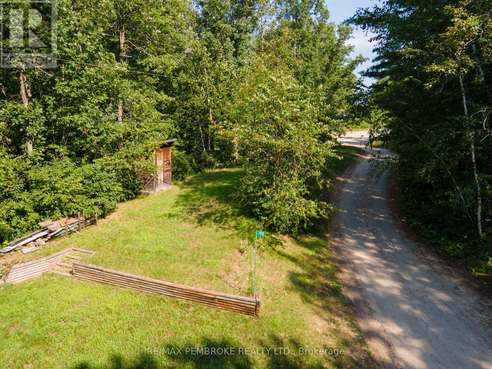 19B MOORES BEACH ROAD - Image 31