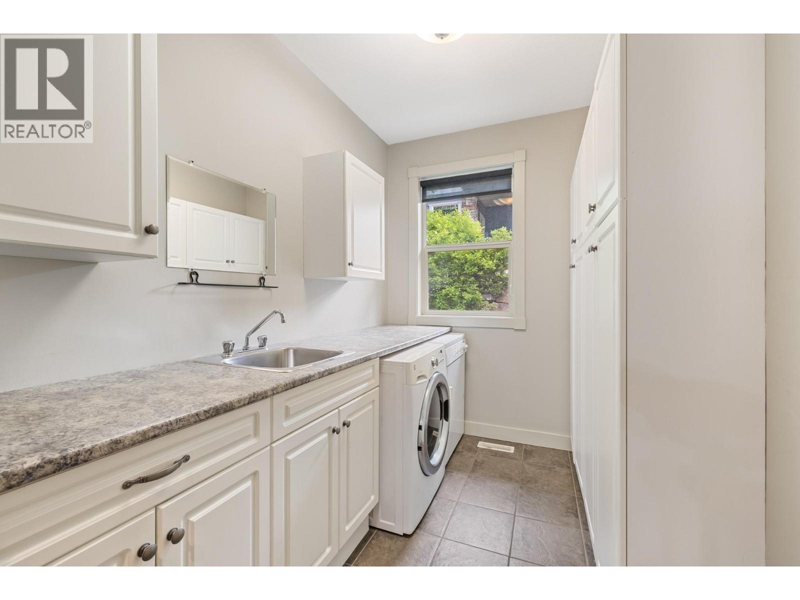 594 Vintage Terrace Road - 33