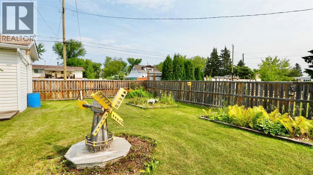 4704 48 Avenue - Image 45
