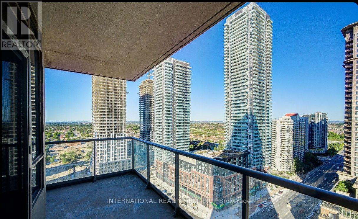 #2004 388 PRINCE OF WALES DRIVE - 17