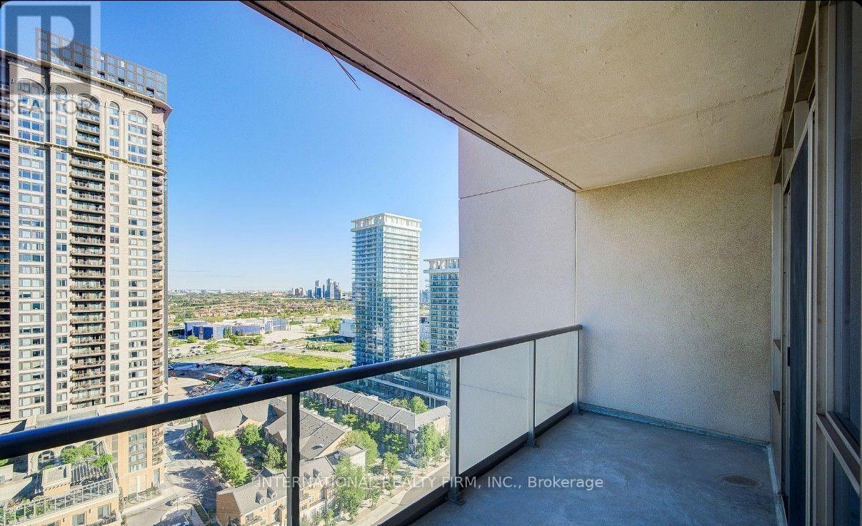 #2004 388 PRINCE OF WALES DRIVE - 18