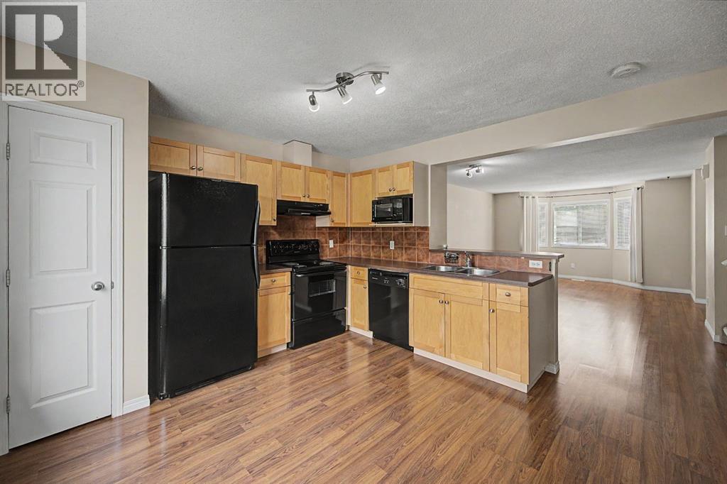 65 Royal Birch Villas NW, Royal Oak, Calgary photo 4
