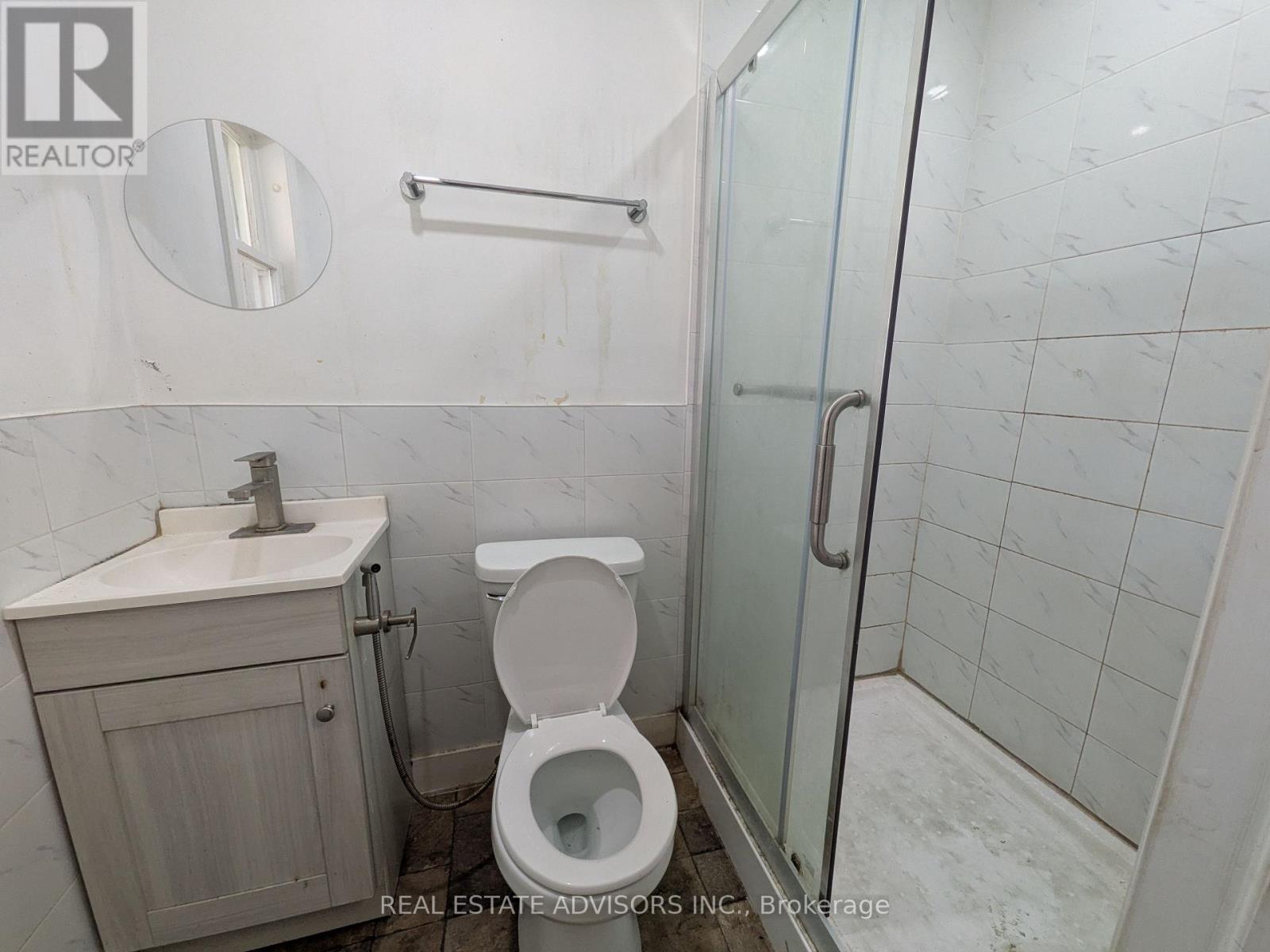 45 PITT AVENUE - 11