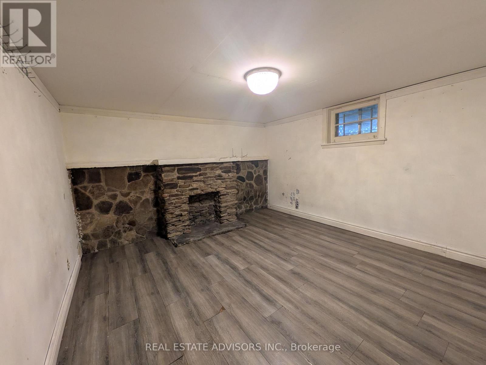 45 PITT AVENUE - 17