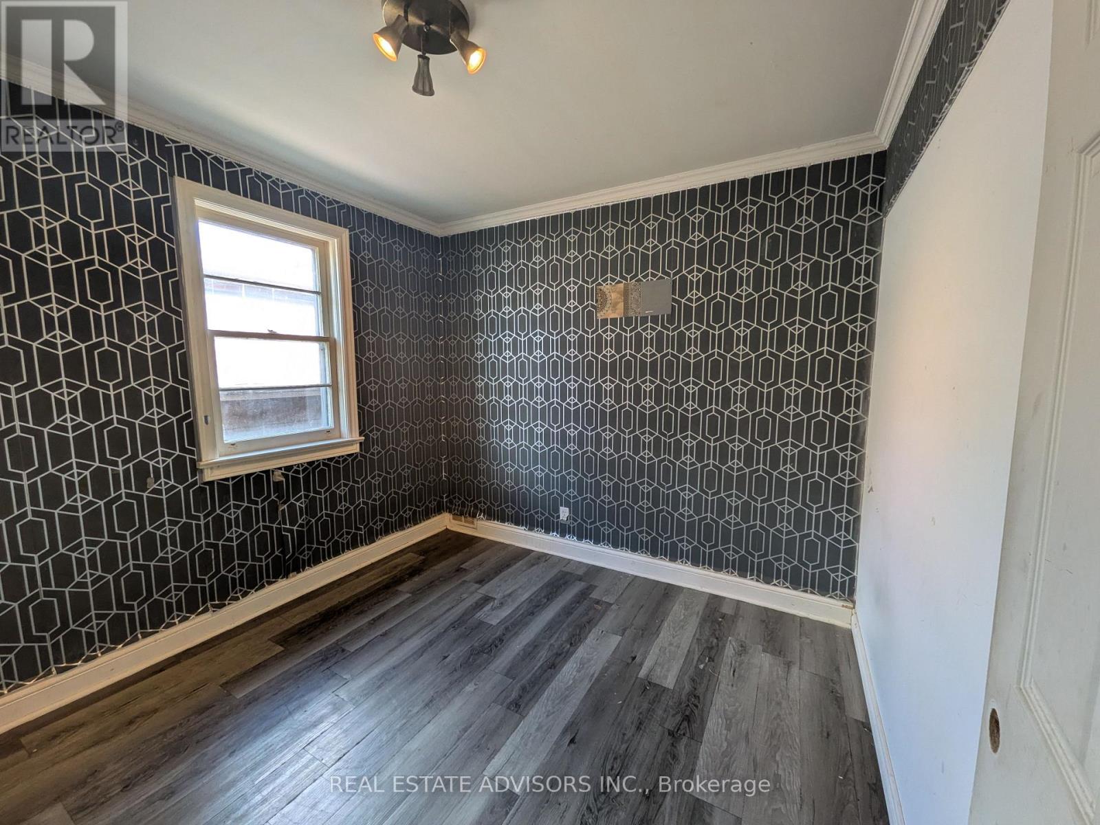 45 PITT AVENUE - 6