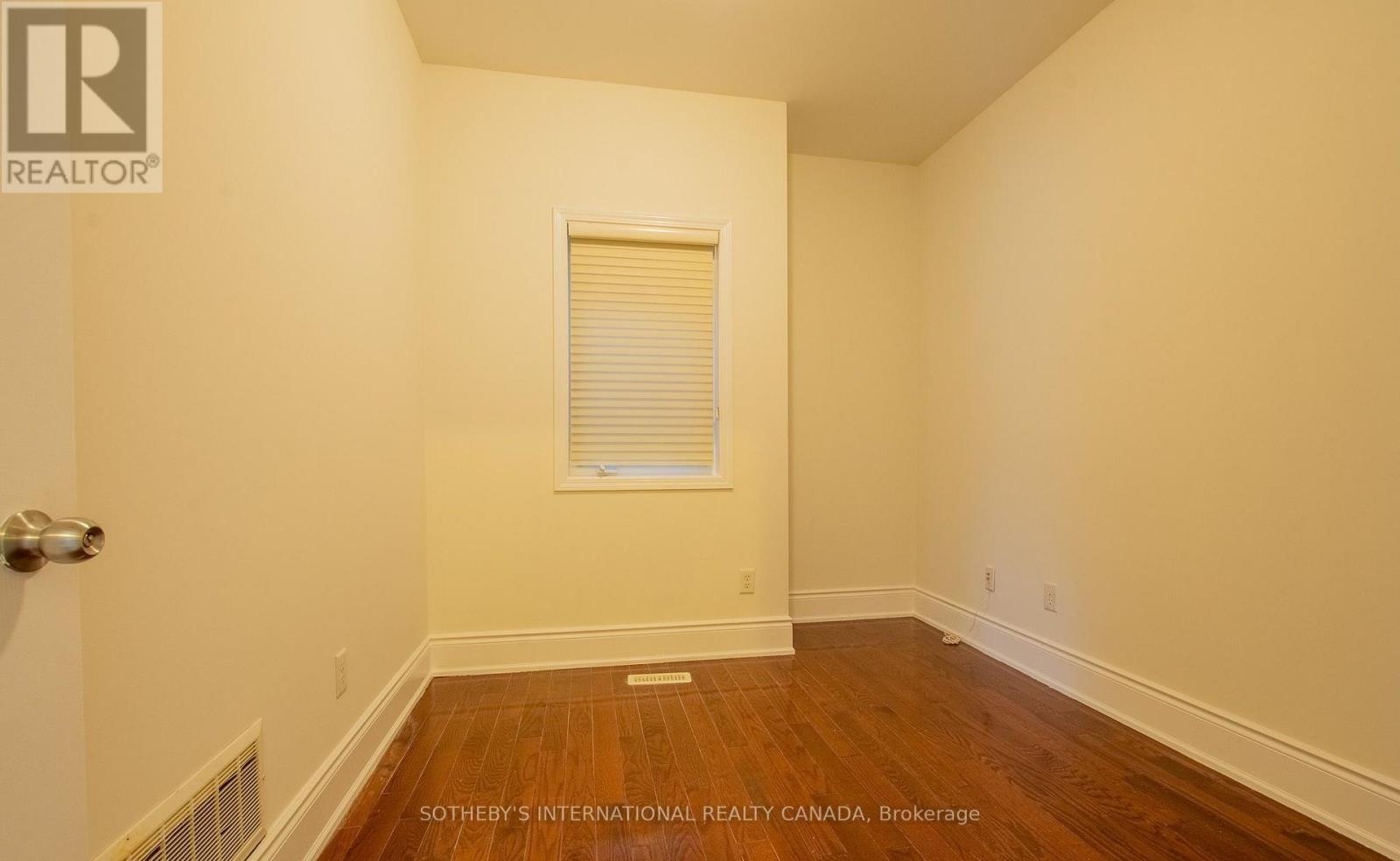 4690 HUFFMAN ROAD - 12