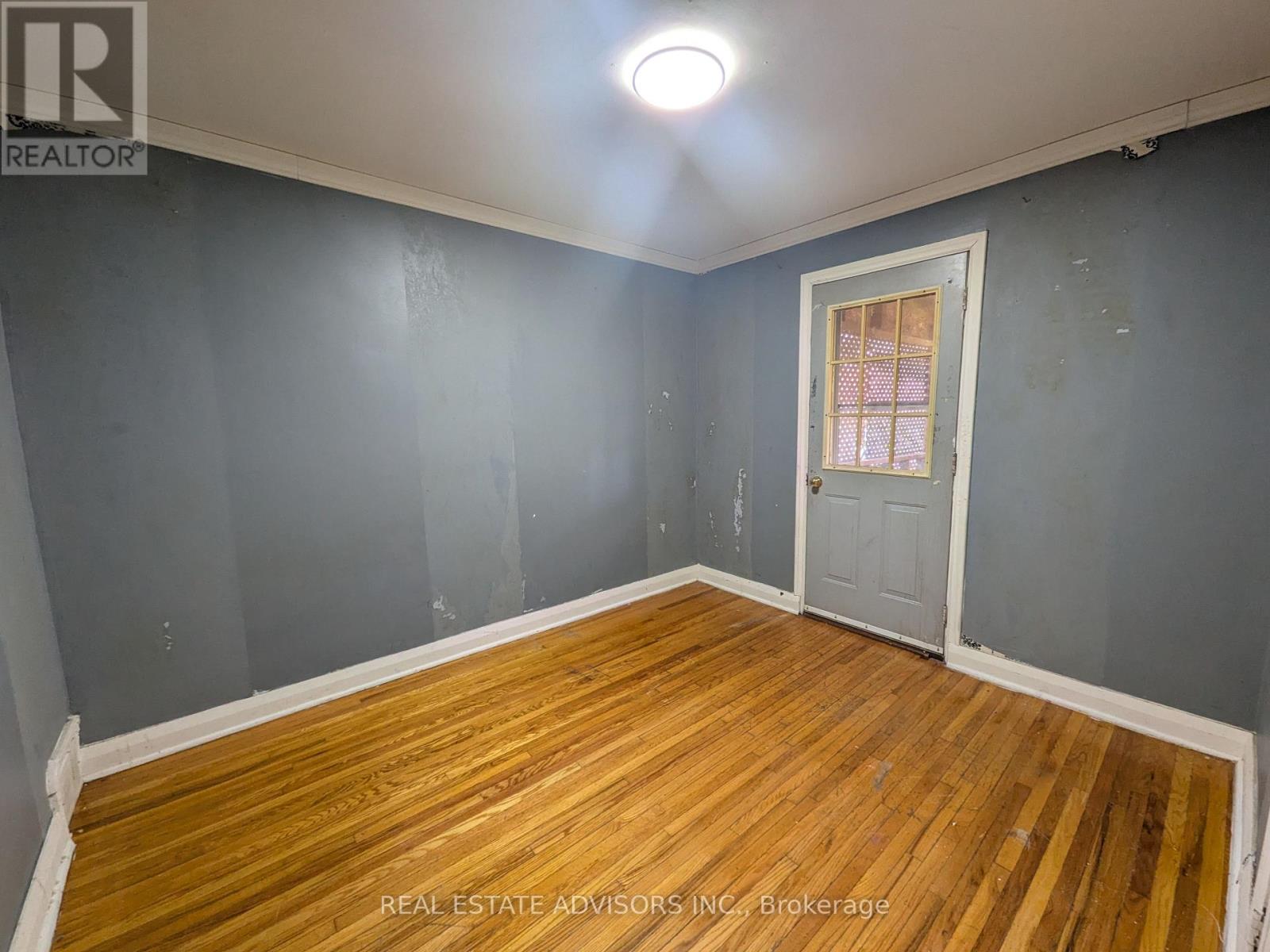 45 PITT AVENUE - 9