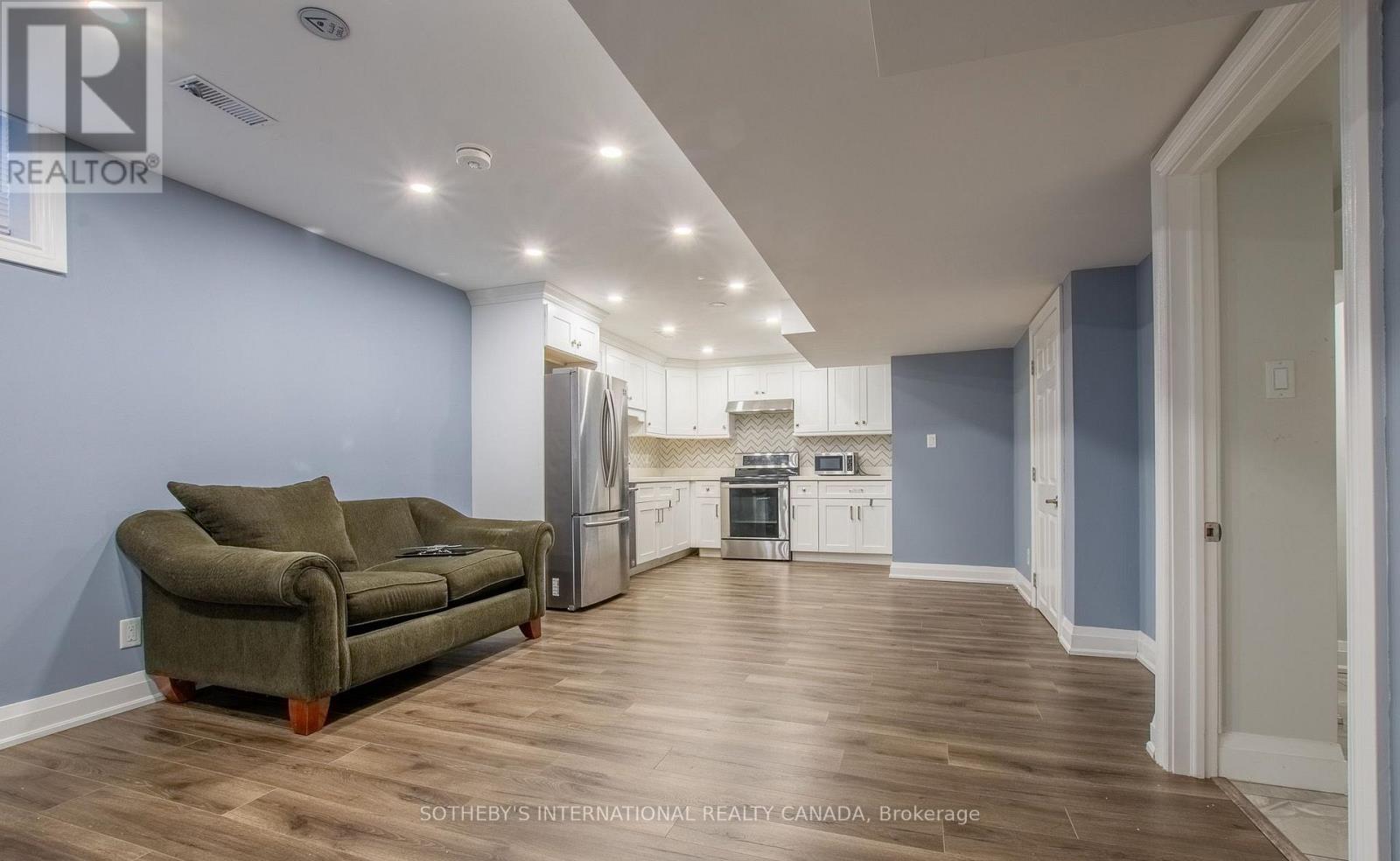 4690 HUFFMAN ROAD - 23