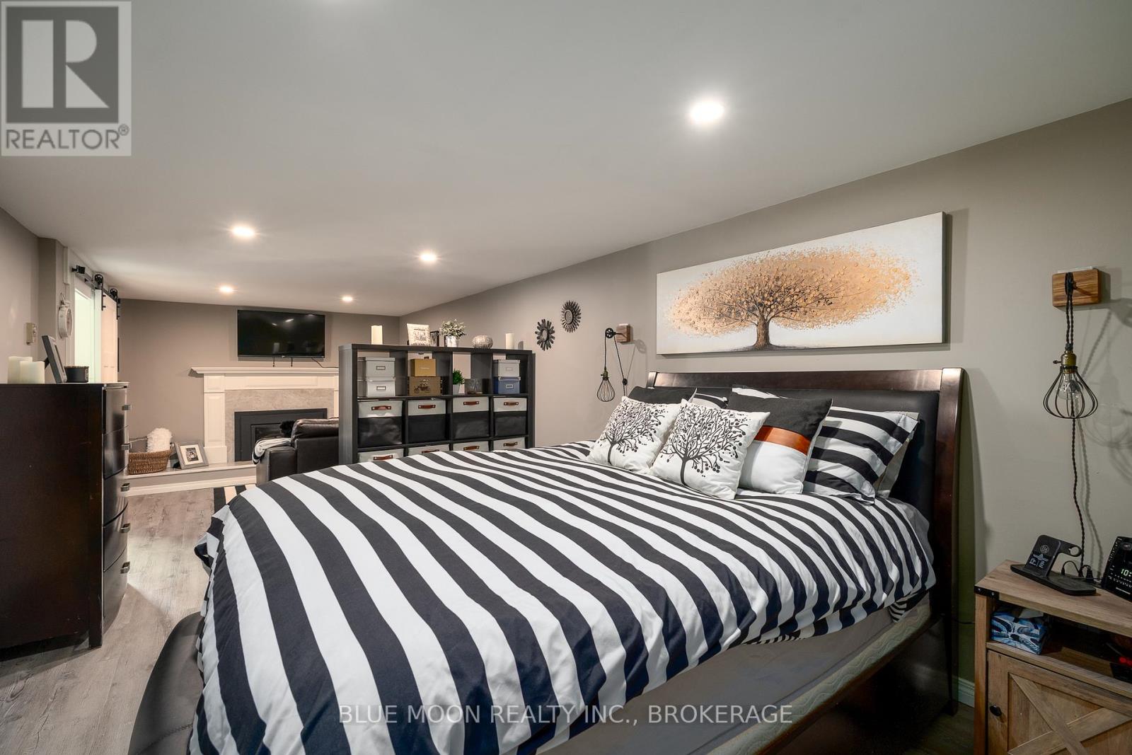 2545 LEEMAN ROAD - 27