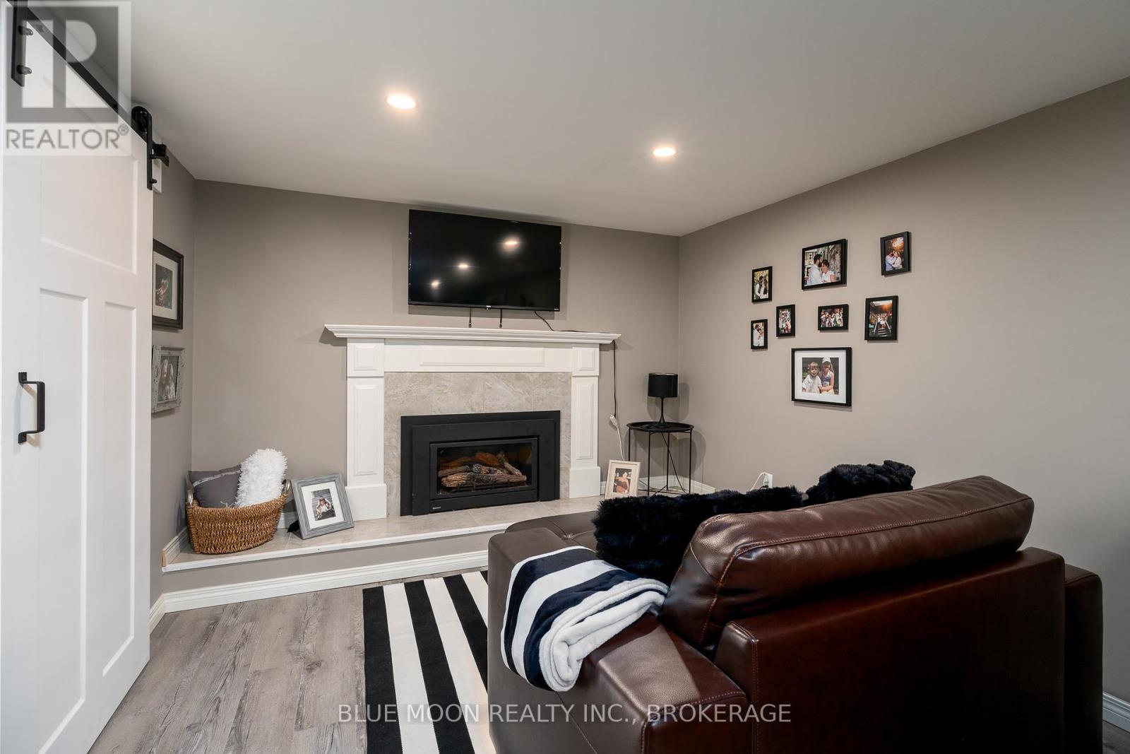 2545 LEEMAN ROAD - 29