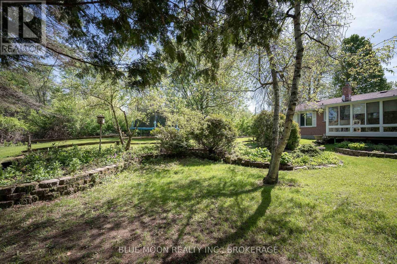 2545 LEEMAN ROAD - 35